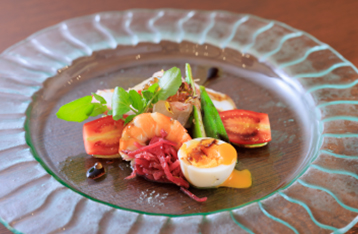 前菜 海の幸五種とフレッシュサラダの盛り合わせ